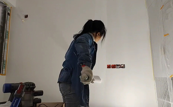 無機(jī)涂料需要刷底漆嗎?