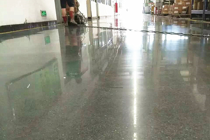 金剛砂地面.png